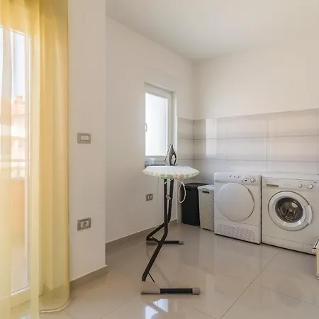 Amazing Home In Pula With Sauna, Wifi And Outdoor Swimming Pool